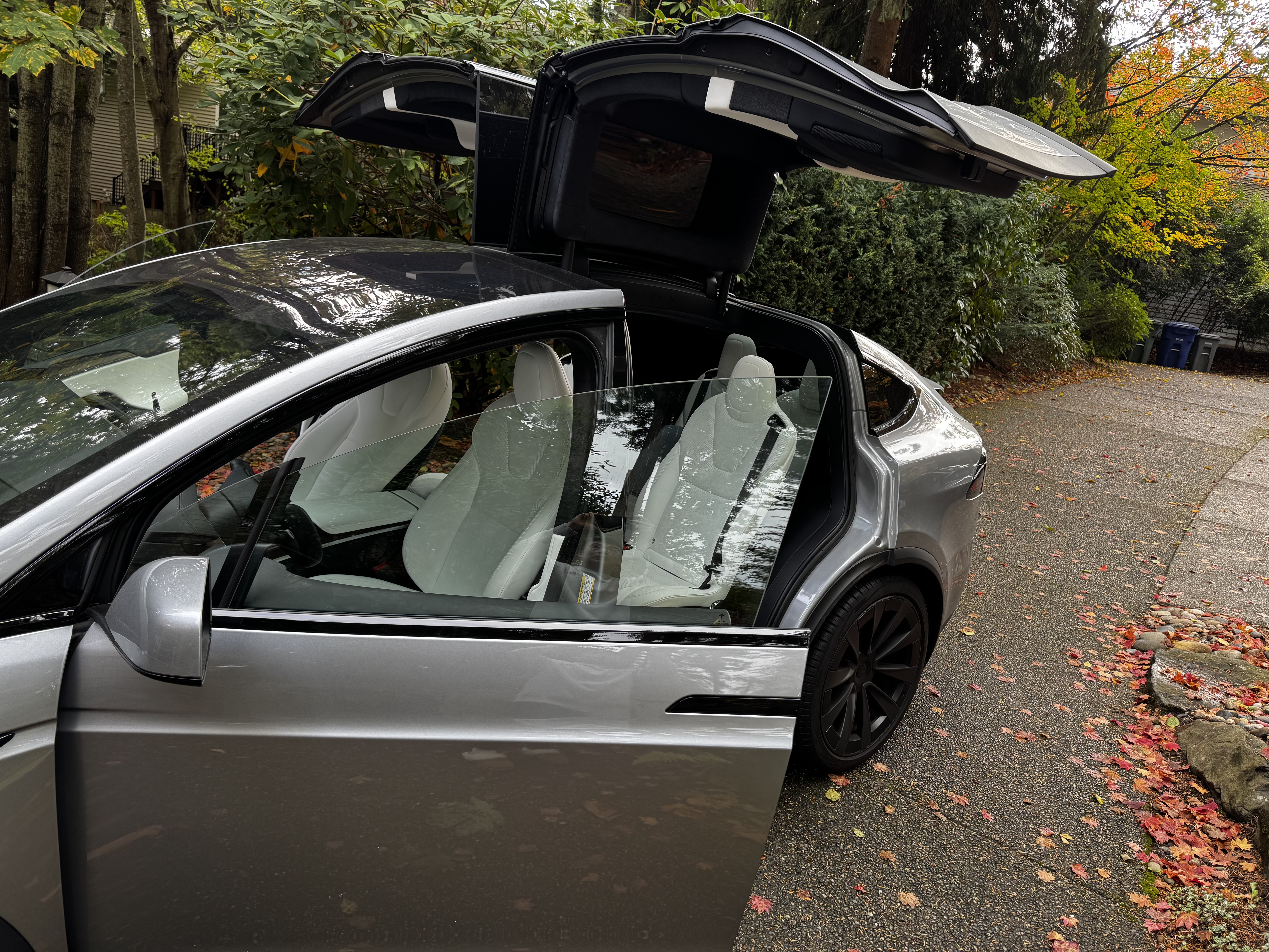 Used 2024 Tesla Model X AWD/4WD image 8