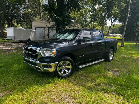 Used 2020 RAM 1500 Big Horn AWD/4WD image 1