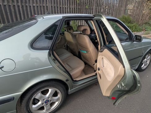 Used 2001 Saab 9-3 SE image 10
