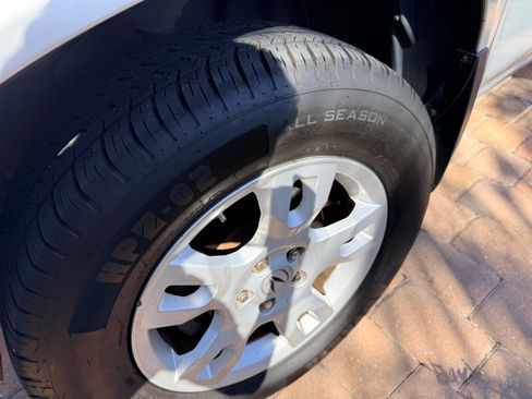 Used 2005 Acura MDX Touring image 22