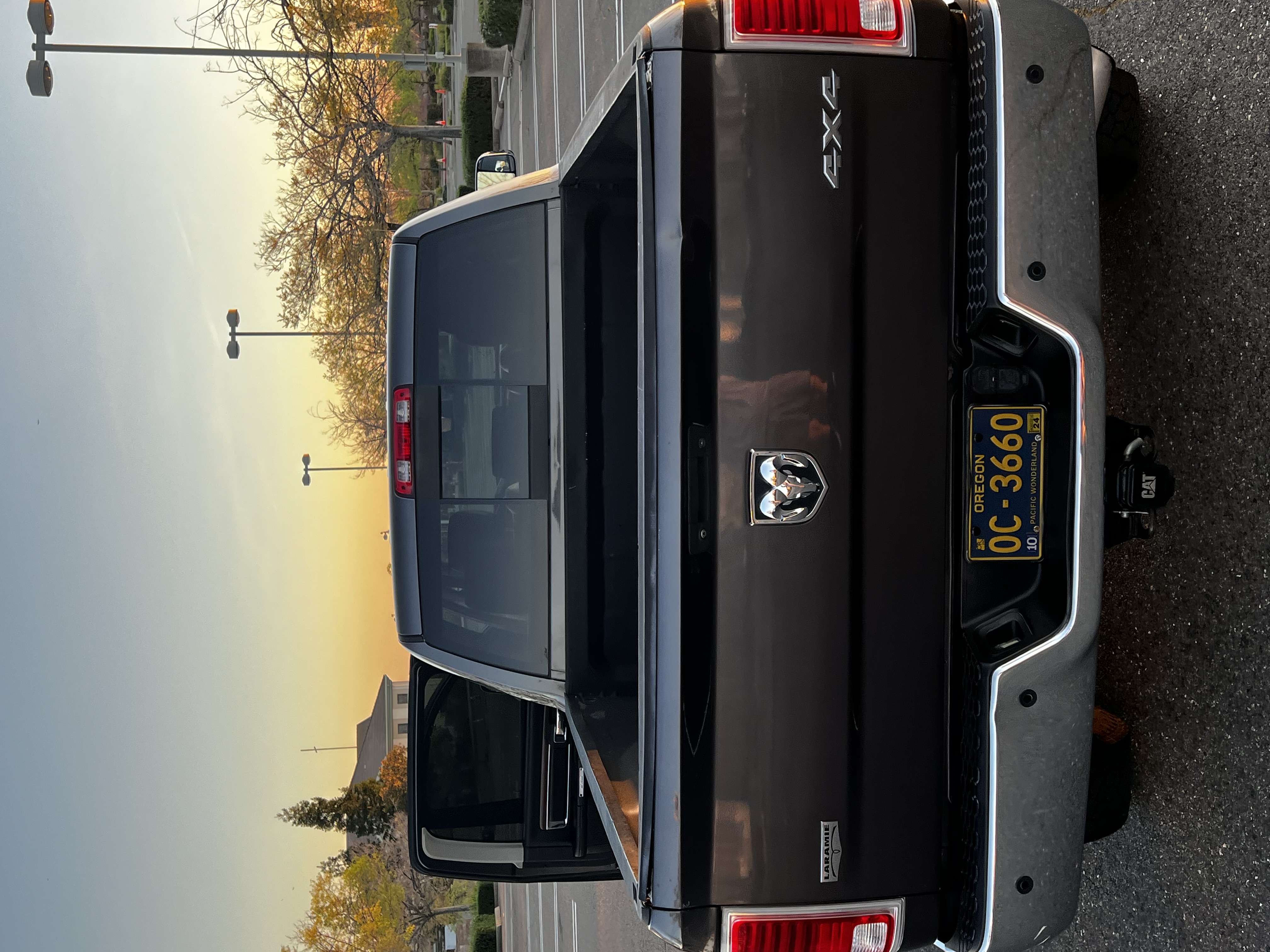 Used 2014 RAM 2500 Laramie w/ Cold Weather Group AWD/4WD image 5