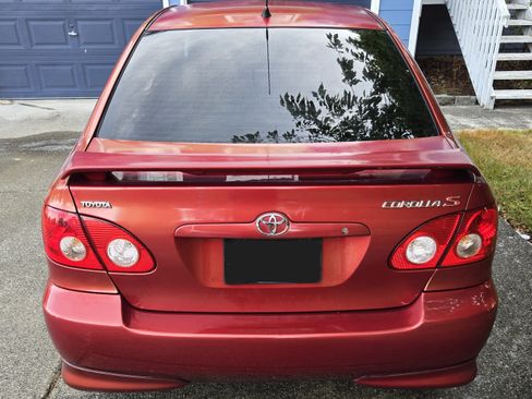 Used 2007 Toyota Corolla S image 2