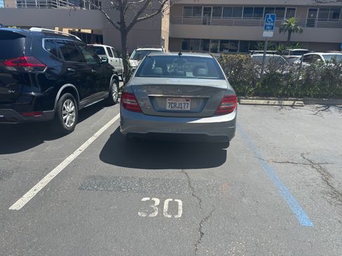 Used 2014 Mercedes-Benz C 250 Sedan image 1