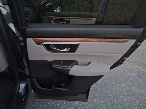 Used 2017 Honda CR-V EX image 11