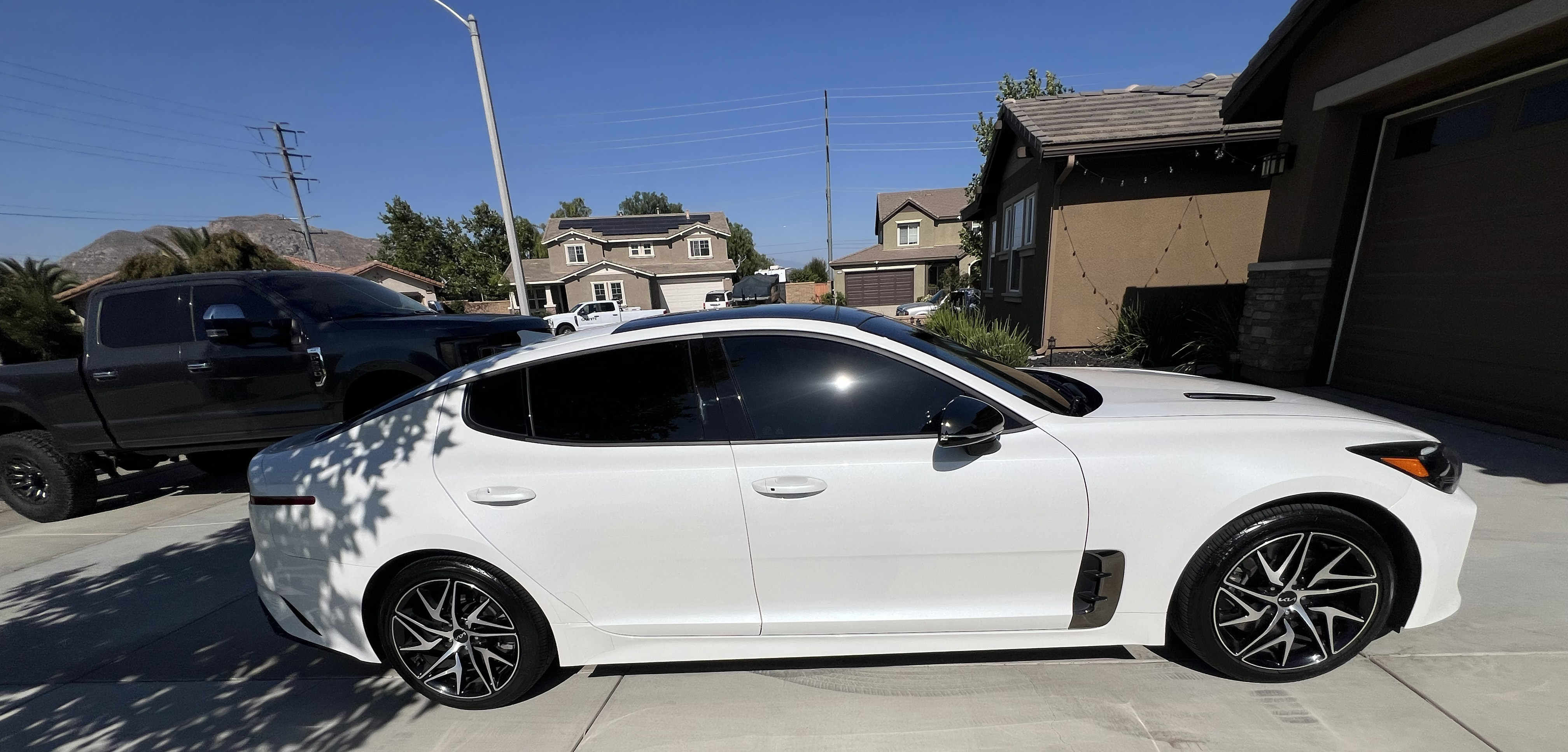 Used 2023 Kia Stinger GT-Line w/ Sun & Sound Package AWD/4WD image 11