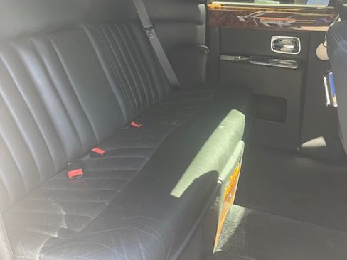 Used 2006 Rolls-Royce Phantom Sedan image 19