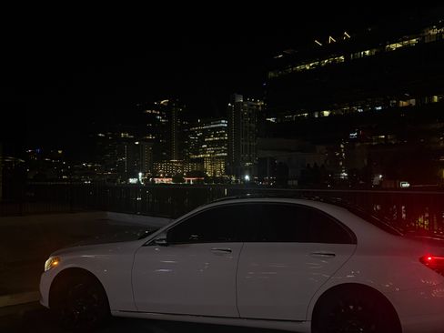Used 2018 Mercedes-Benz C 300 4MATIC Sedan image 13