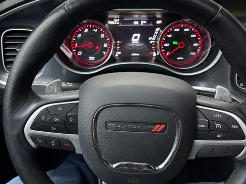 Used 2017 Dodge Charger SXT w/ Plus Group image 12