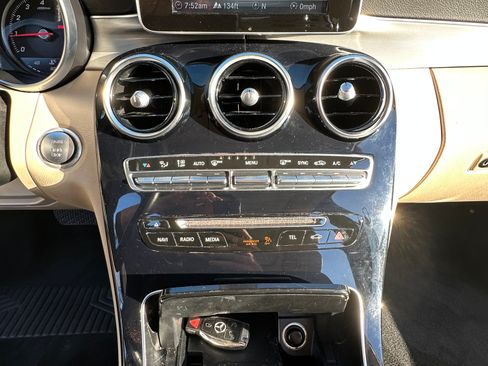 Used 2016 Mercedes-Benz C 300 Sedan image 18