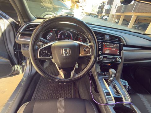 Used 2019 Honda Civic Sport image 24