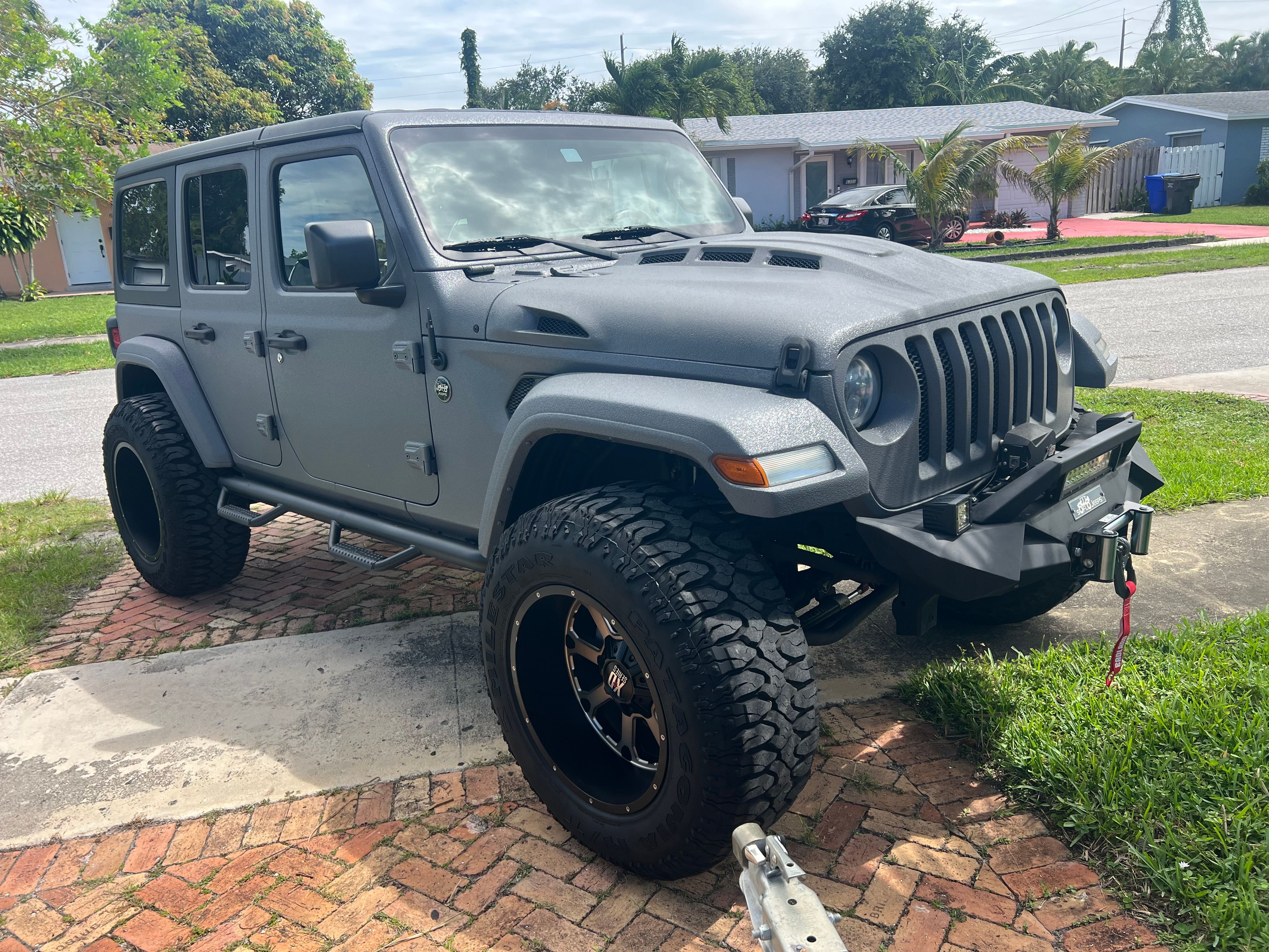 Used 2018 Jeep Wrangler Unlimited Sport S AWD/4WD image 5