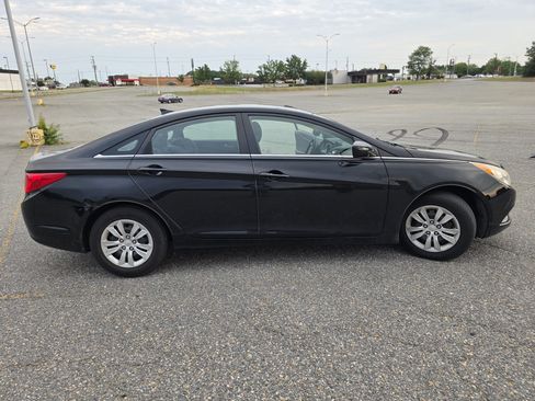 Used 2013 Hyundai Sonata GLS FWD image 2