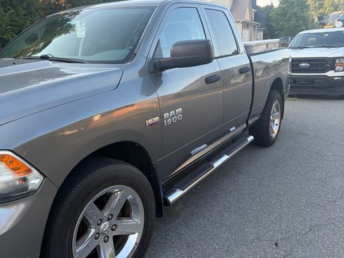 Used 2013 RAM 1500 Express RWD image 11