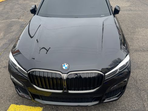 Used 2021 BMW 750i xDrive 750i xDrive Sedan 4D w/ Executive Package image 1