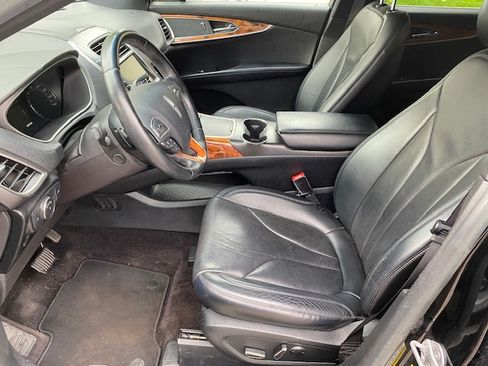 Used 2016 Lincoln MKX Reserve w/ Climate Package AWD/4WD image 14