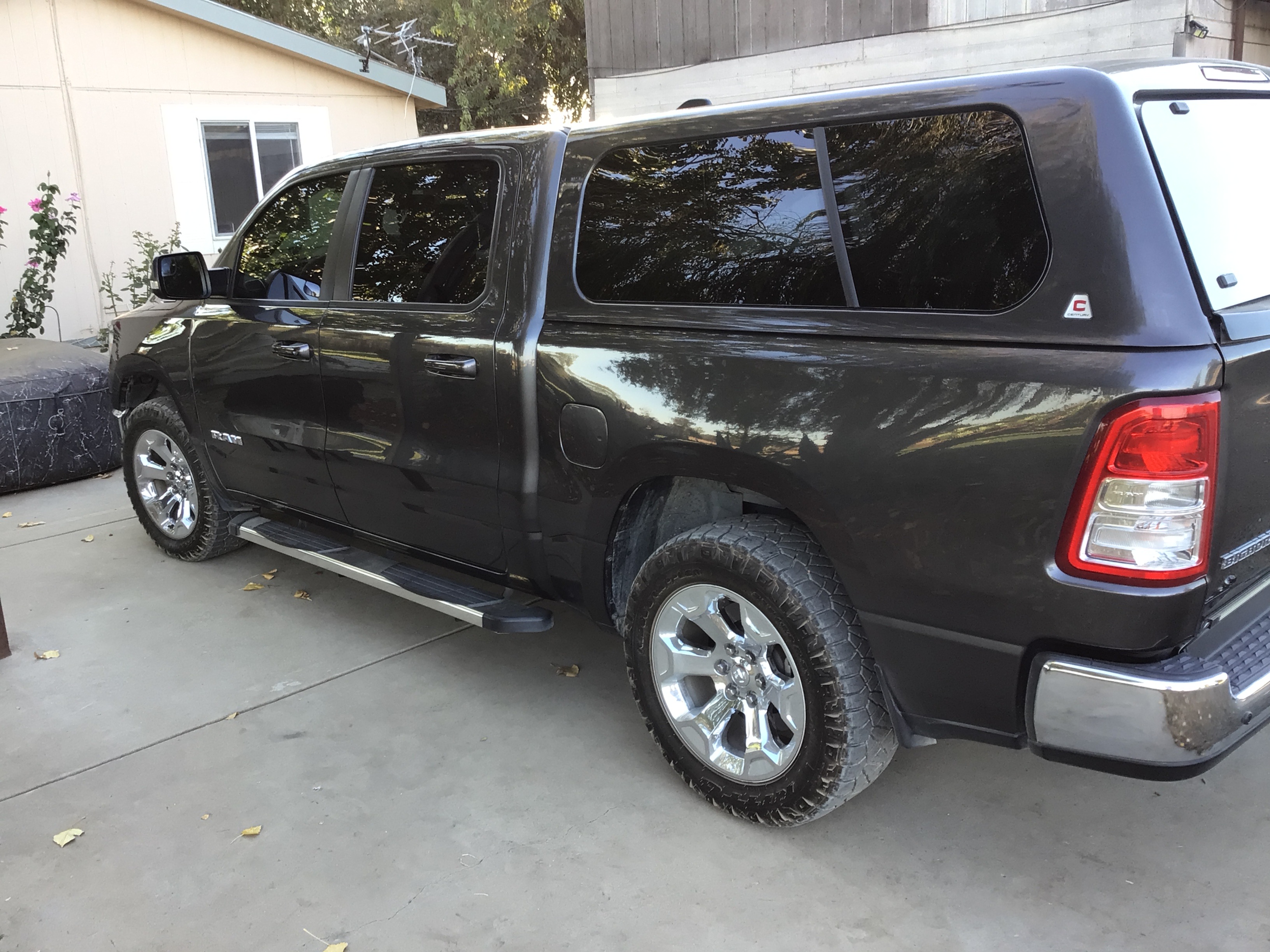 Used 2022 RAM 1500 Big Horn AWD/4WD image 5