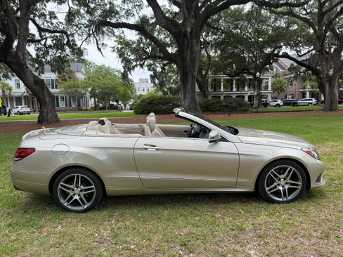 Used 2015 Mercedes-Benz E 400 Cabriolet image 1