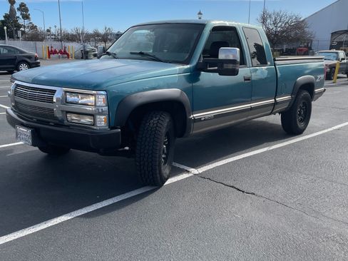 Used 1998 Chevrolet Silverado 1500 4x4 Extended Cab w/ Preferred Equipment Group 3 image 16