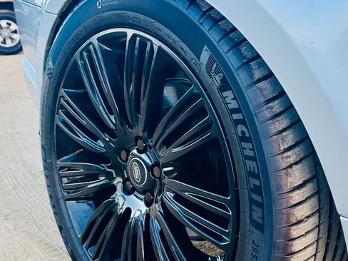 Used 2018 Land Rover Range Rover Sport Supercharged image 11