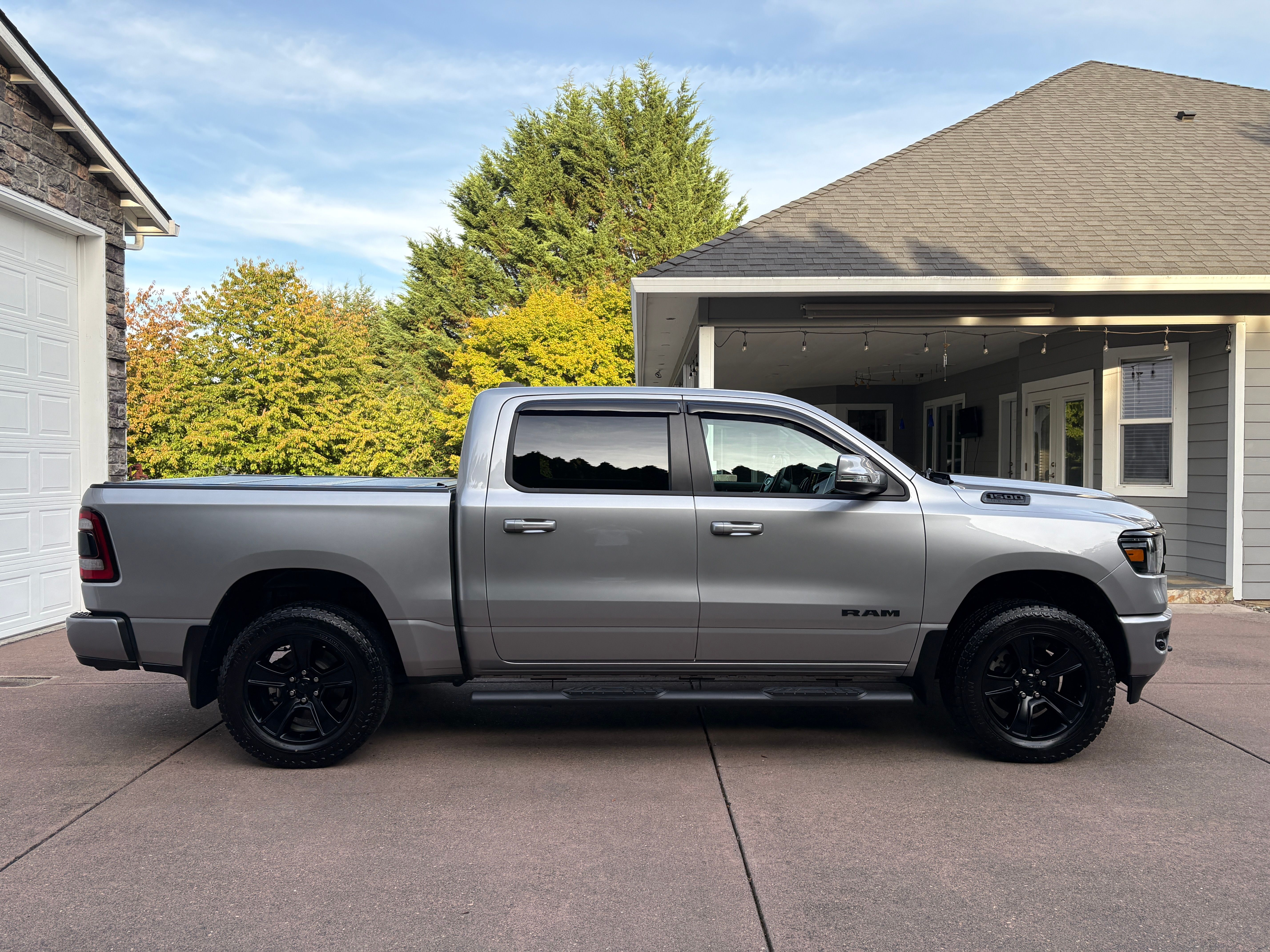 Used 2020 RAM 1500 Big Horn AWD/4WD image 10