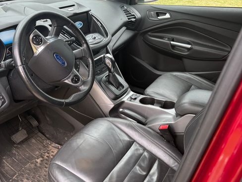 Used 2016 Ford Escape SE w/ SE Leather Comfort Package AWD/4WD image 6