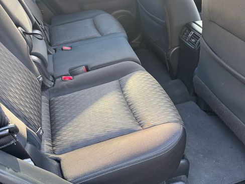 Used 2018 Nissan Rogue S AWD/4WD image 12