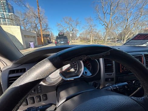 Used 2008 Toyota 4Runner Limited image 23