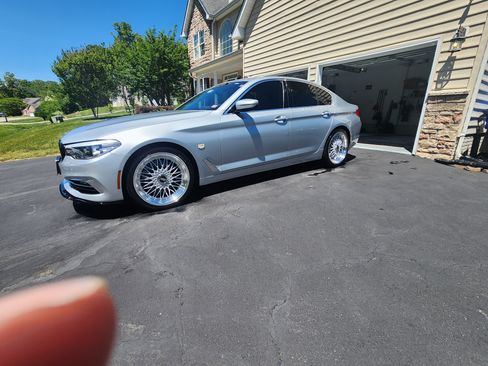 Used 2017 BMW 530i image 11