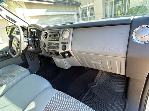 Used 2012 Ford F250 XLT w/ XLT Value Pkg RWD image 4