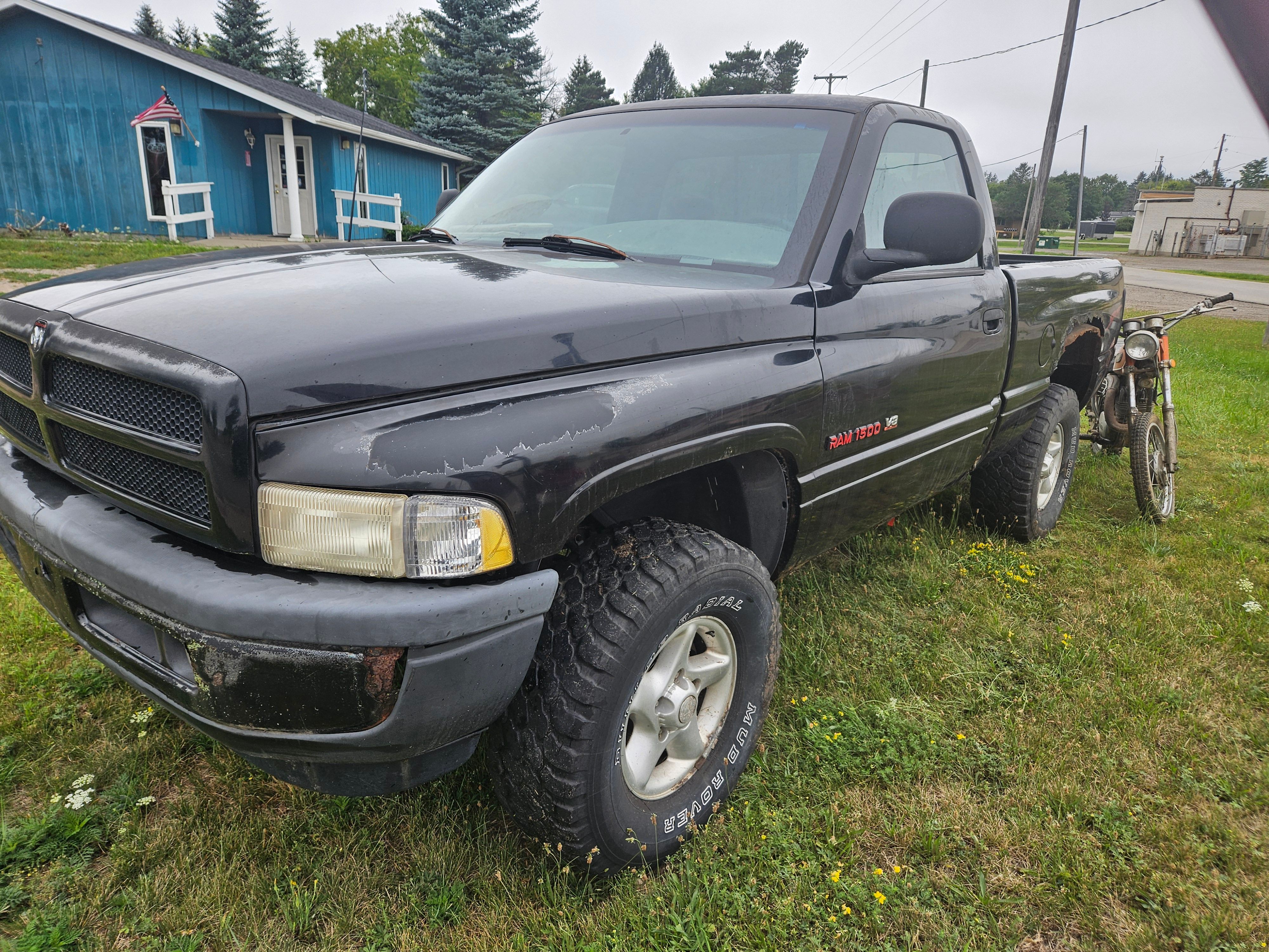 Used 1998 Dodge Ram 1500 Truck 4x4 Regular Cab image 12