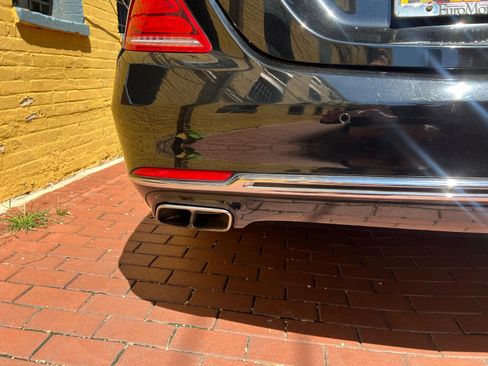 Used 2017 Mercedes-Benz Maybach S 550 4MATIC image 9