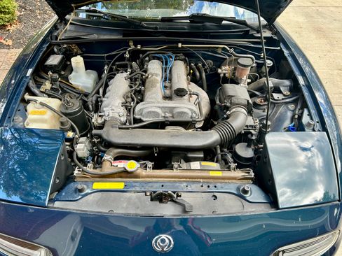 Used 1997 MAZDA MX-5 Miata image 15