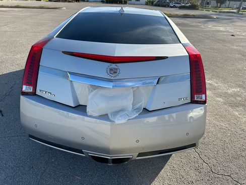 Used 2011 Cadillac CTS Premium image 18