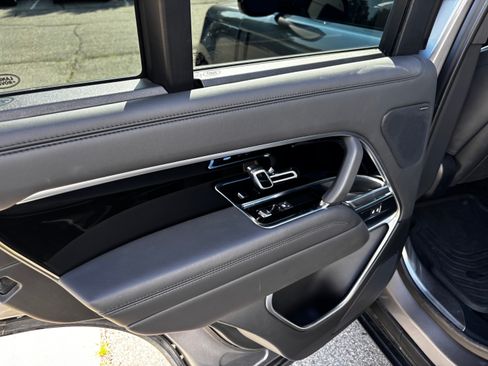 Used 2023 Land Rover Range Rover SE AWD/4WD image 10