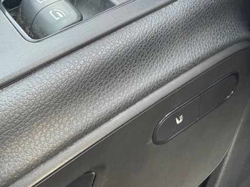 Used 2019 Mercedes-Benz Sprinter 2500 image 20