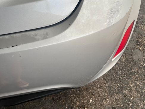 Used 2017 Hyundai Veloster image 6