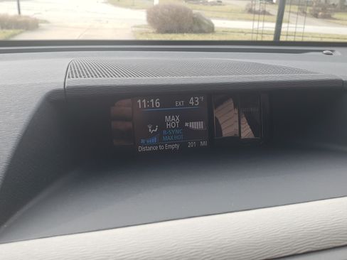 Used 2011 Toyota Sienna Limited image 8