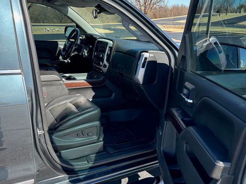 Used 2018 GMC Sierra 1500 SLT image 15