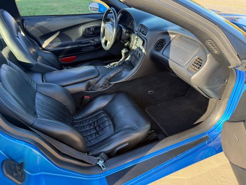 Used 1999 Chevrolet Corvette Coupe image 5