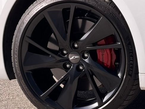 Used 2023 Genesis G70 3.3T w/ Sport Prestige Package RWD image 12