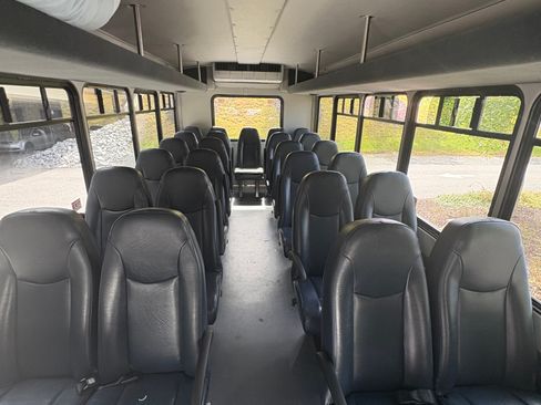 Used 2019 Ford E-450 and Econoline 450 Super Duty w/ Shuttle Bus Prep Package image 6