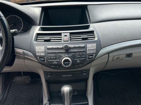 Used 2010 Honda Accord EX-L image 5