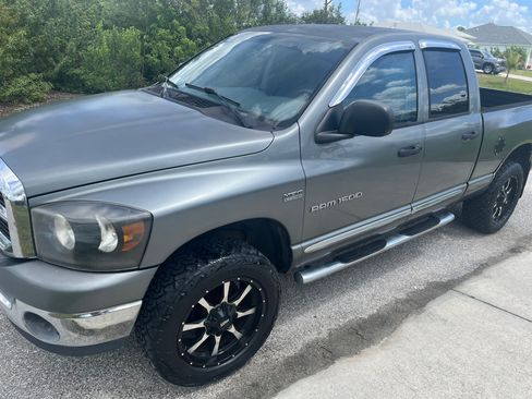 Used 2007 Dodge Ram 1500 Truck SLT image 1