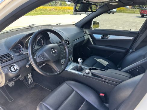 Used 2011 Mercedes-Benz C 300 Sedan image 11