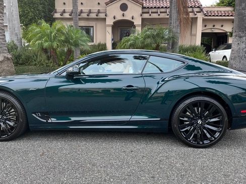 Used 2022 Bentley Continental GT Speed image 9