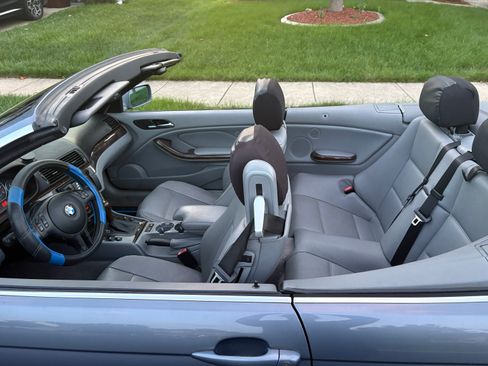 Used 2004 BMW 330Ci Convertible RWD image 6