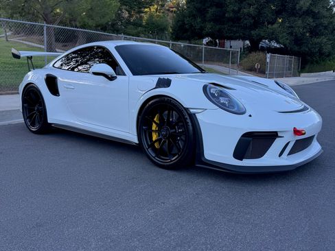 Used 2019 Porsche 911 GT3 RS image 9