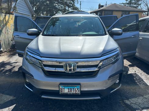Used 2019 Honda Pilot Touring image 2