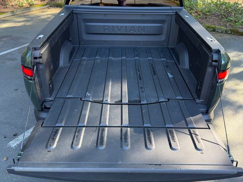 Used 2023 Rivian R1T Adventure image 15