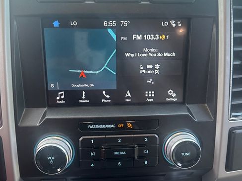 Used 2018 Ford F150 Lariat w/ Equipment Group 502A Luxury RWD image 17